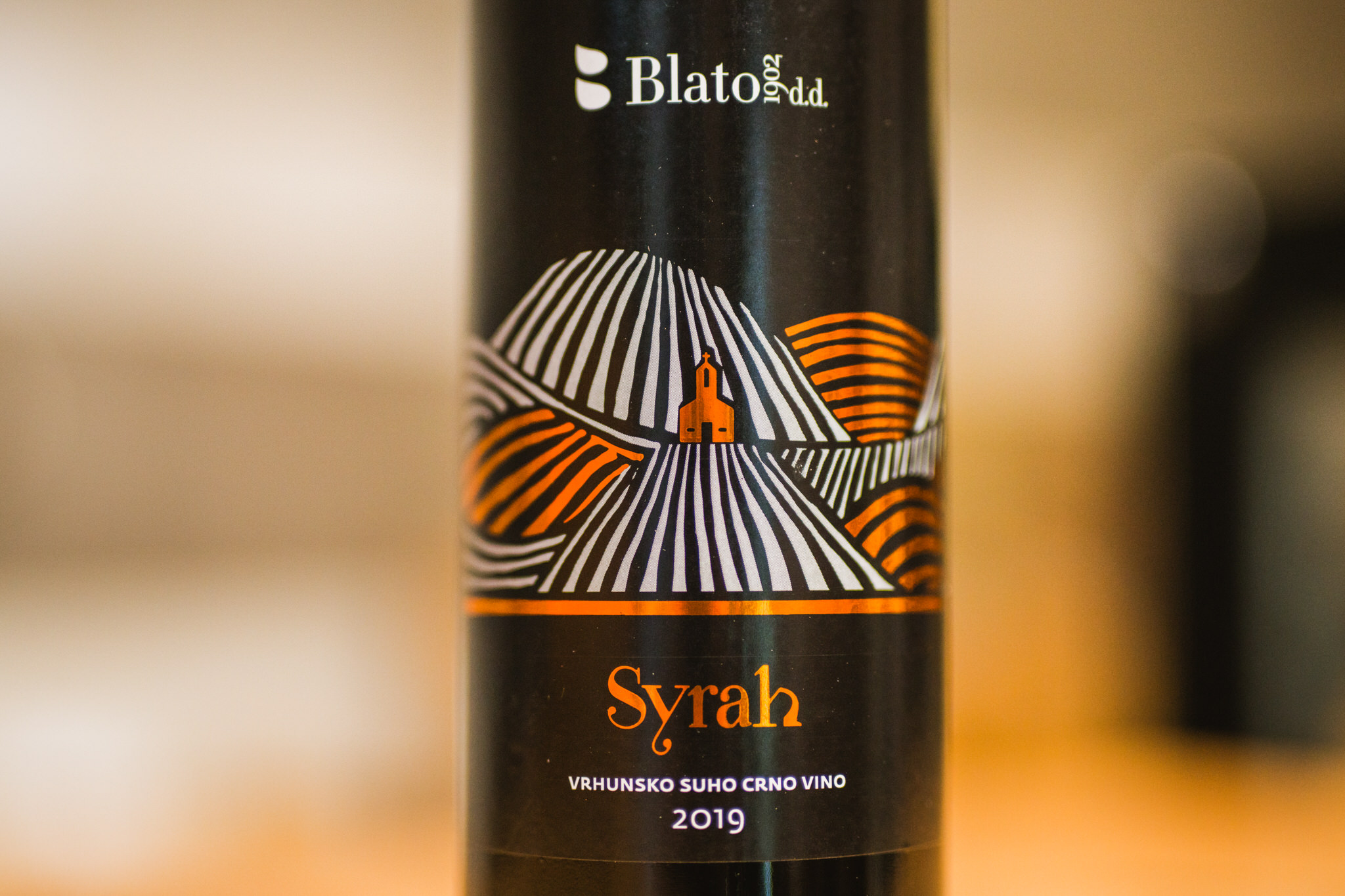 Syrah Vrhunski_crno vino_Vinarija Blato 1902