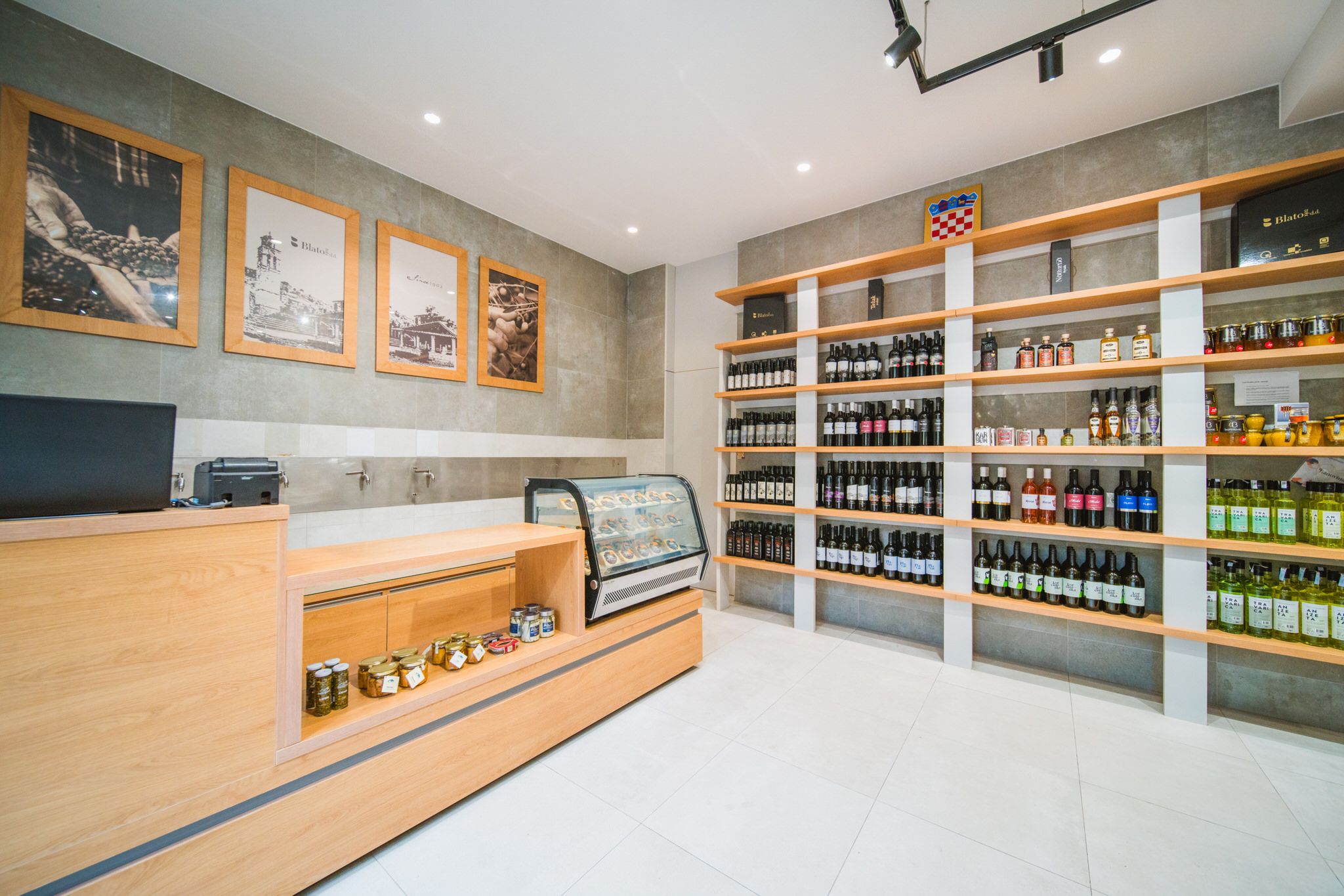 Trgovina & Točiona Blato 1902 (Wine & Olive Oil Shop Blato 1902)